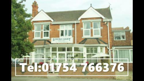 Hostal Serena Court Hotel