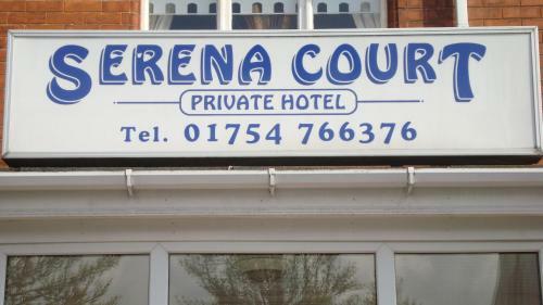 Hostal Serena Court Hotel