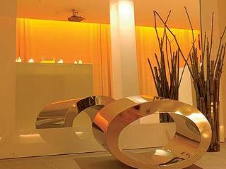 Hotel The Pure