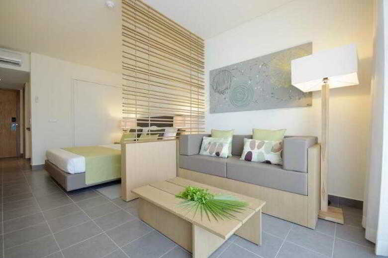 Hotel Oasis Salinas Sea