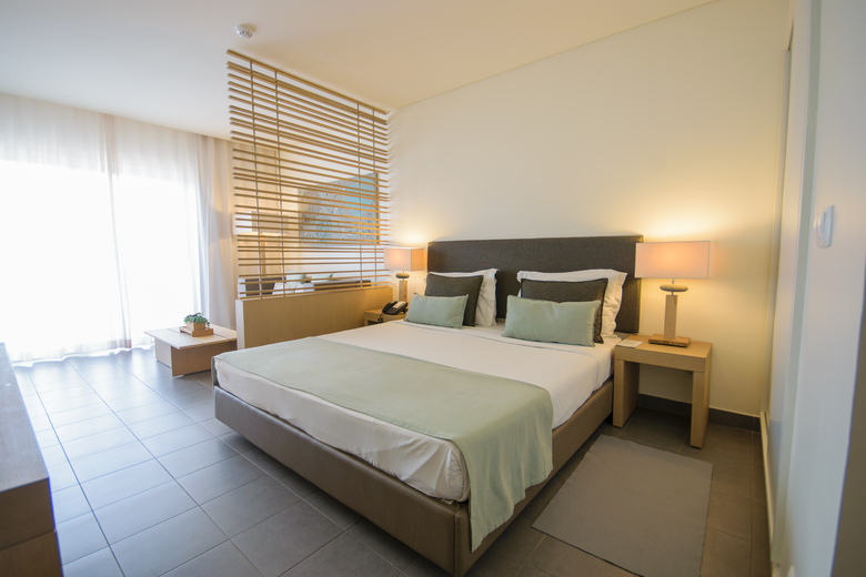 Hotel Oasis Salinas Sea