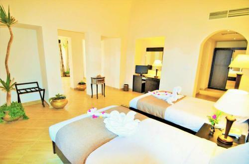 Hotel Rohanou Beach Resort