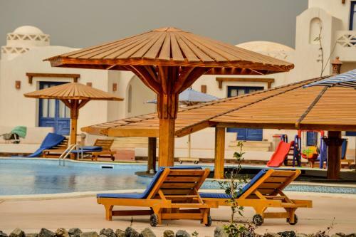 Hotel Aurora Beach Safari Resort