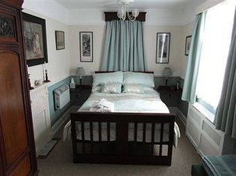 Bed & Breakfast Saint Hilda's House