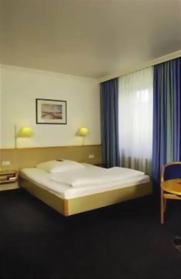 Hotel Intercity Stuttgart(.)