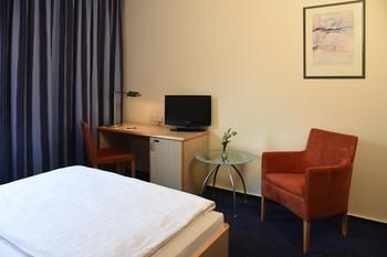 Hotel Intercity Stuttgart(.)