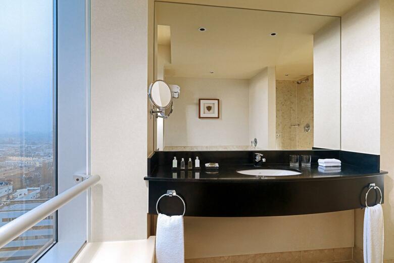 The Manhattan Hotel Rotterdam