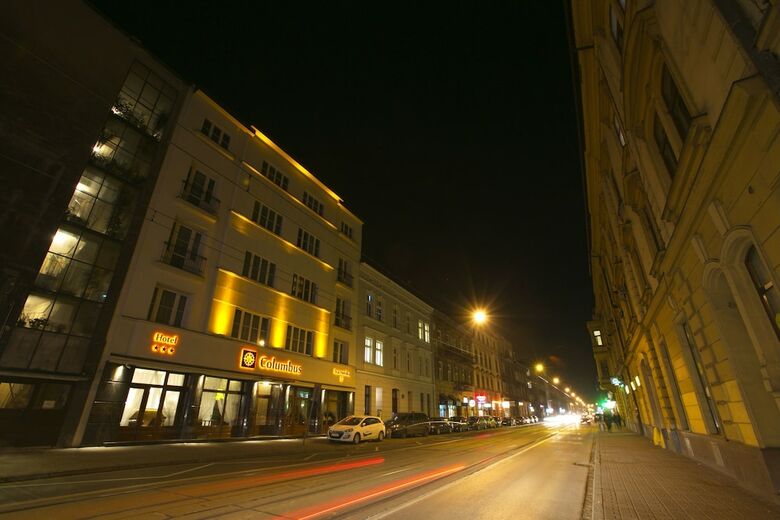 Columbus Hotel