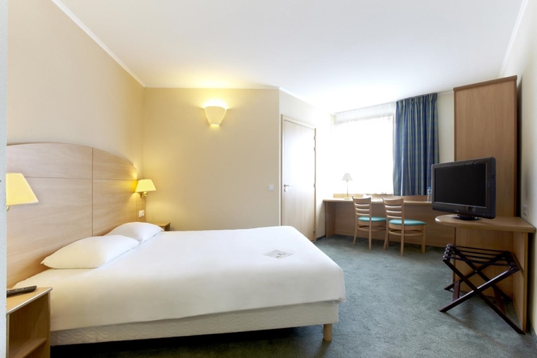 Hotel Campanile Poznan
