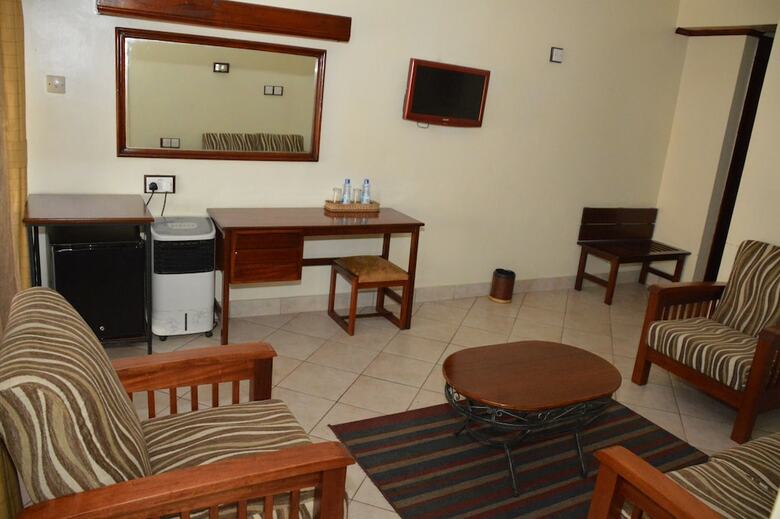 Sentrim 680 Hotel