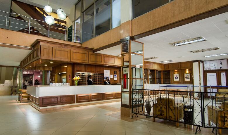 Sentrim 680 Hotel