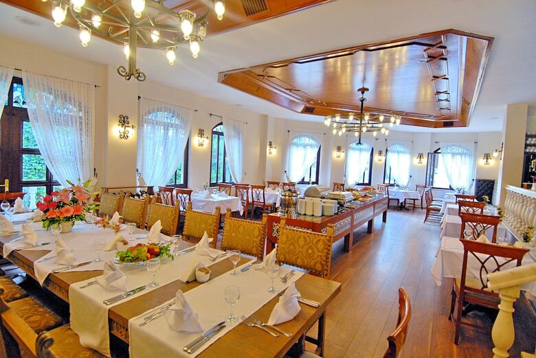 Aspen Hotel