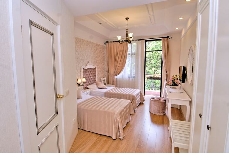 Aspen Hotel