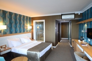 Hotel Akol