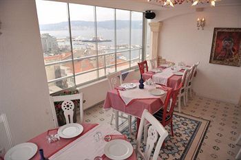 Hotel Akol