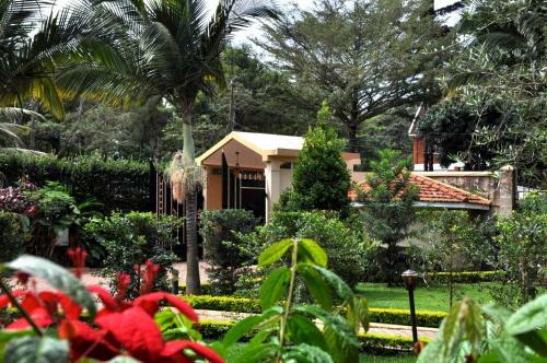 Olive Gardens Hotel