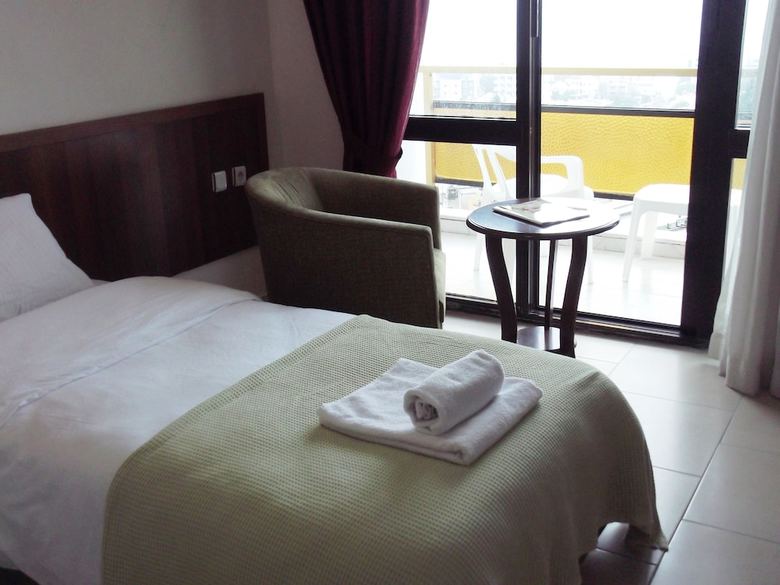 West Ada Inn Hotel