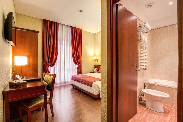 Hotel Augusta Lucilla Palace