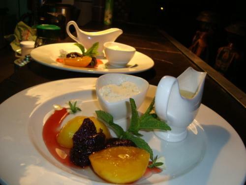 Hostal 44 On Ennis Guest Lodge And Restaurant