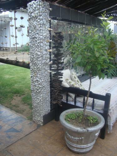 Hostal 44 On Ennis Guest Lodge And Restaurant