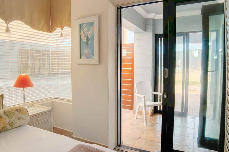 Apartamentos Makarios On Sea