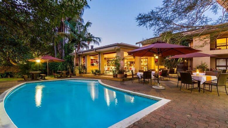 Hotel Numbi & Garden Suites