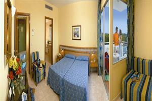 Ola Club Maioris Hotel