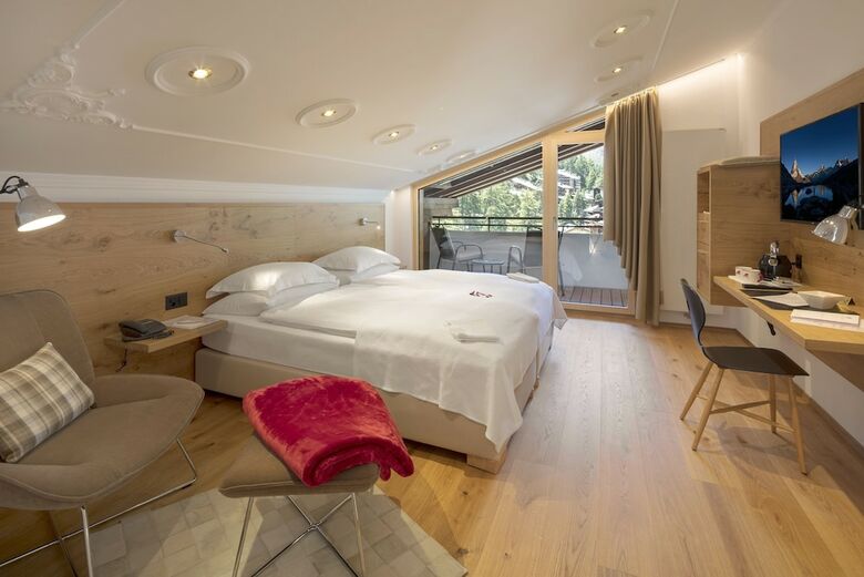 Hotel Allalin