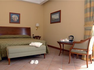 Le Cheminee Business Hotel