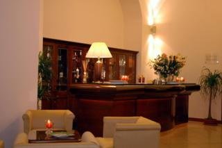 Le Cheminee Business Hotel
