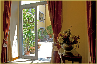 Le Cheminee Business Hotel