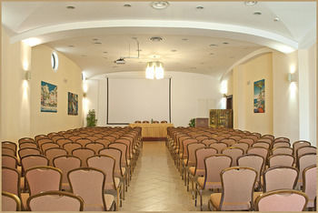 Le Cheminee Business Hotel