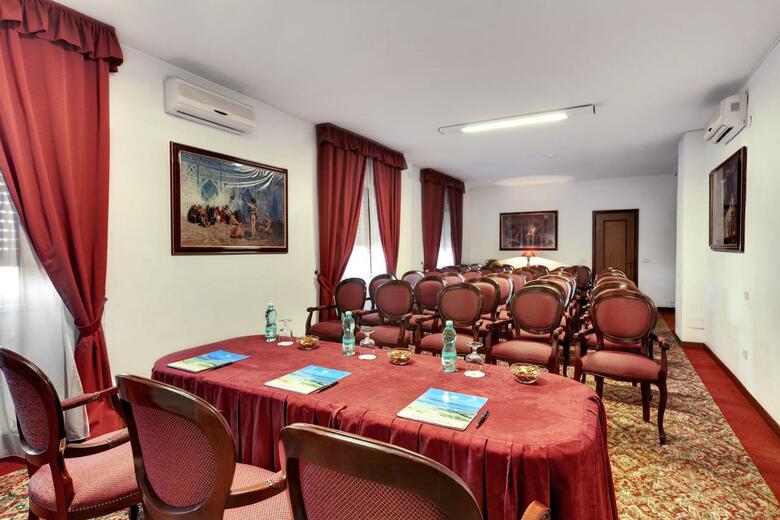 Hotel Colonna Palace Mediterraneo
