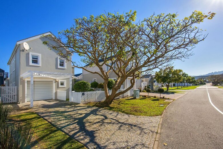 Thesen Island Holiday House