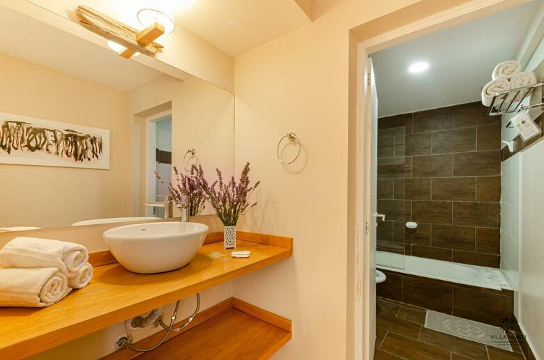 Hotel Am�rian Villa Huapi Resort