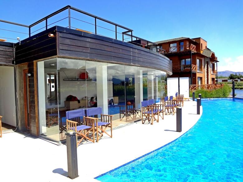 Hotel Am�rian Villa Huapi Resort