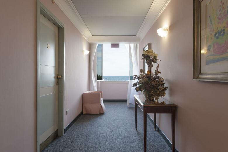 Hotel Esplanade