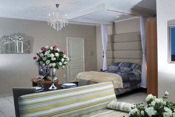 Hotel La Dolce Villa