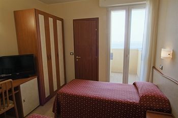 Hotel Harmony