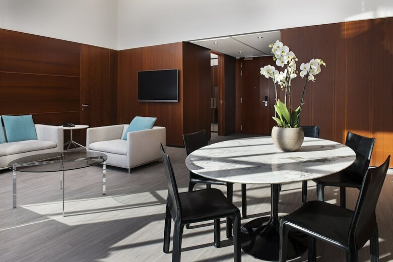 Hotel Doubletree By Hilton Turin Lingotto