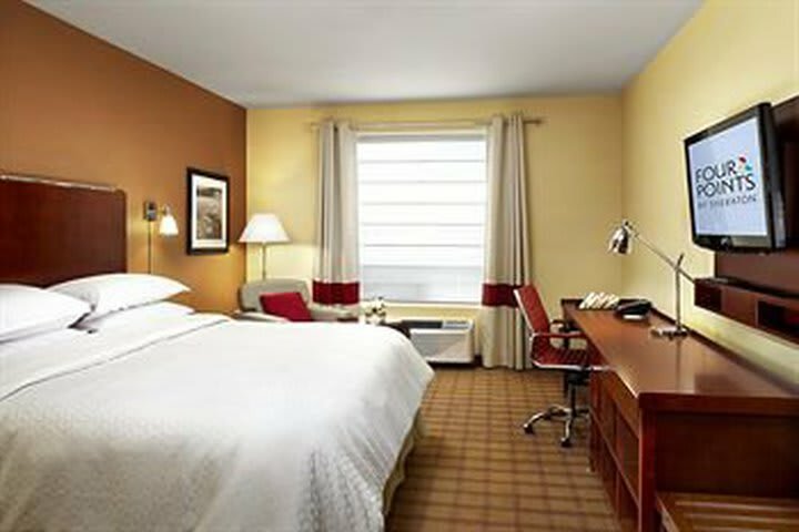 Hotel Four Points By Sheraton Calgary Airport