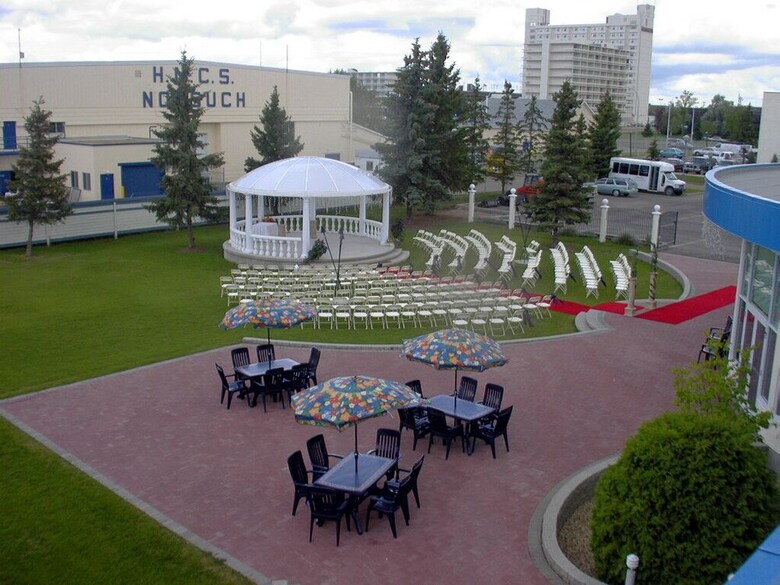 Chateau Louis Hotel & Conference Centre