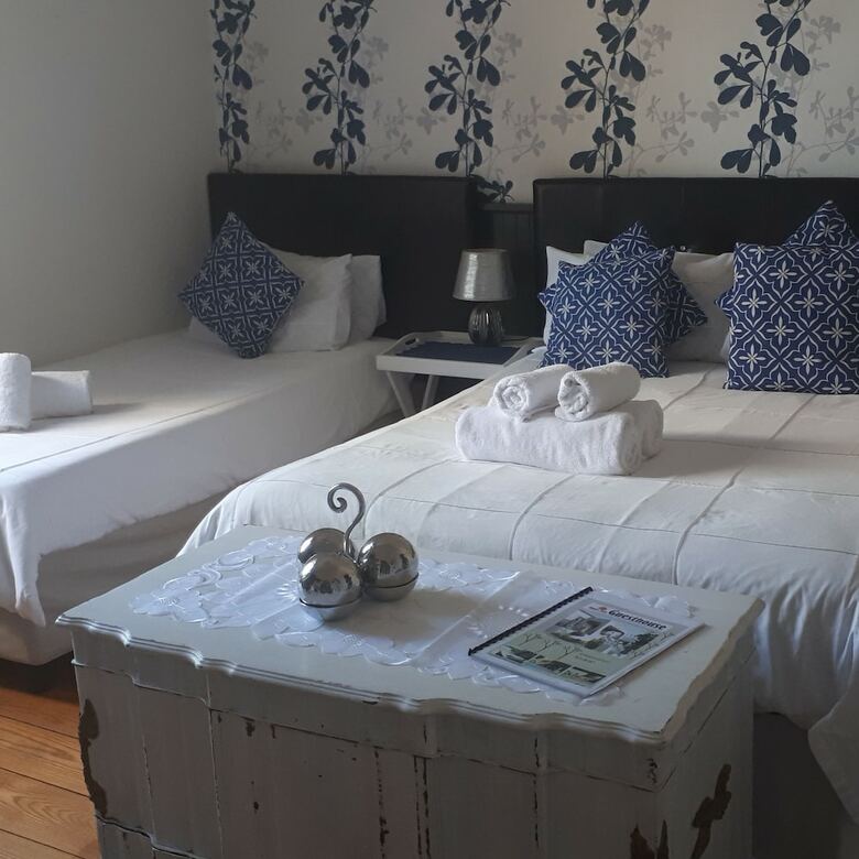 Hostal Flametree Guesthouse