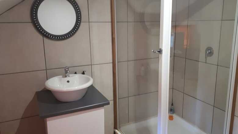Hostal Flametree Guesthouse