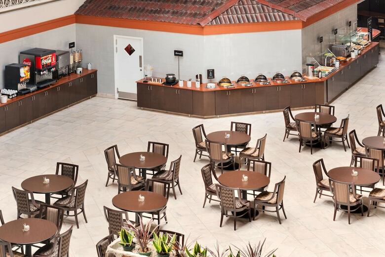 Hotel Embassy Suites Corpus Christi