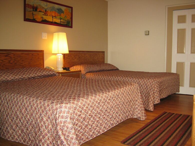 Motel Slumber Lodge