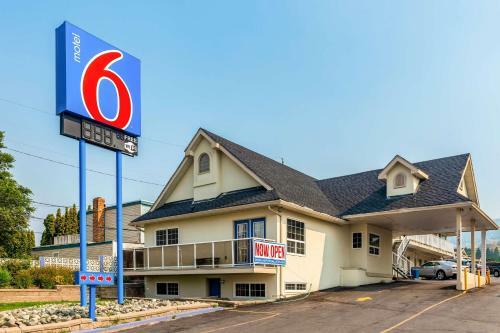 Skyline Motel