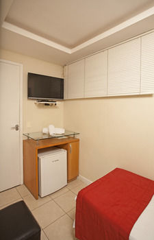 Hotel Village Icara�