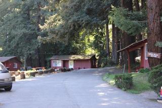 Jayes Timberlane Resort