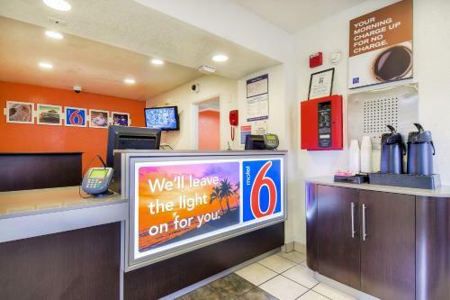 Motel 6 Chino - Los Angeles Area